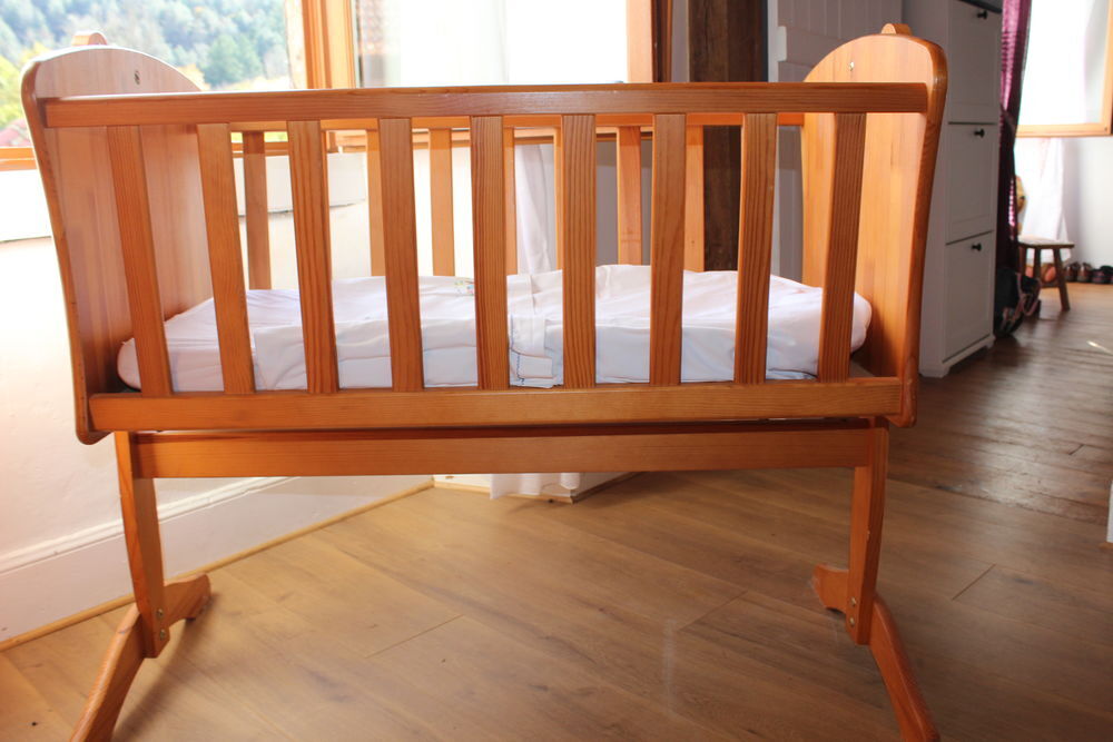 Berceau bois pour b&eacute;b&eacute; Mobilier enfants