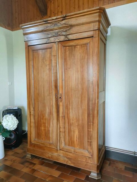 Armoire en noyer massif
65 Marc� (49)