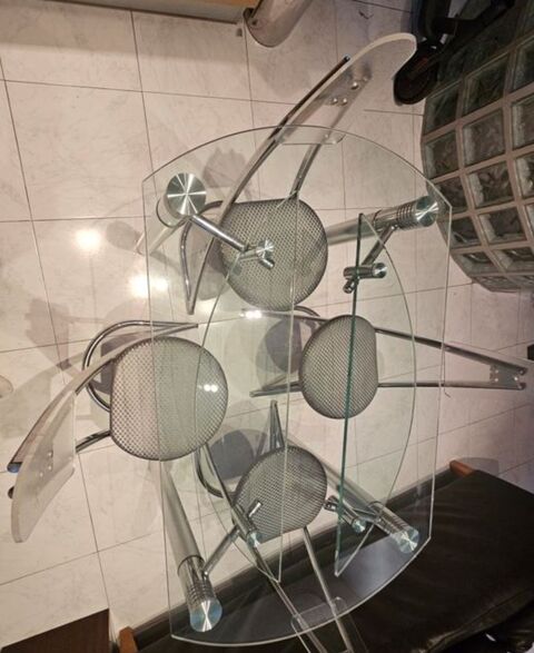 Table en verre modulable avec 4 chaises 390 Malakoff (92)