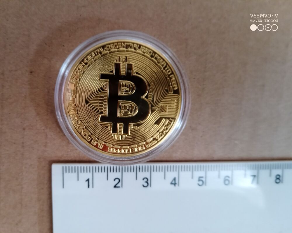 Lot de deux pi&egrave;ces bitcoin plaqu&eacute; OR 14K Neuf 