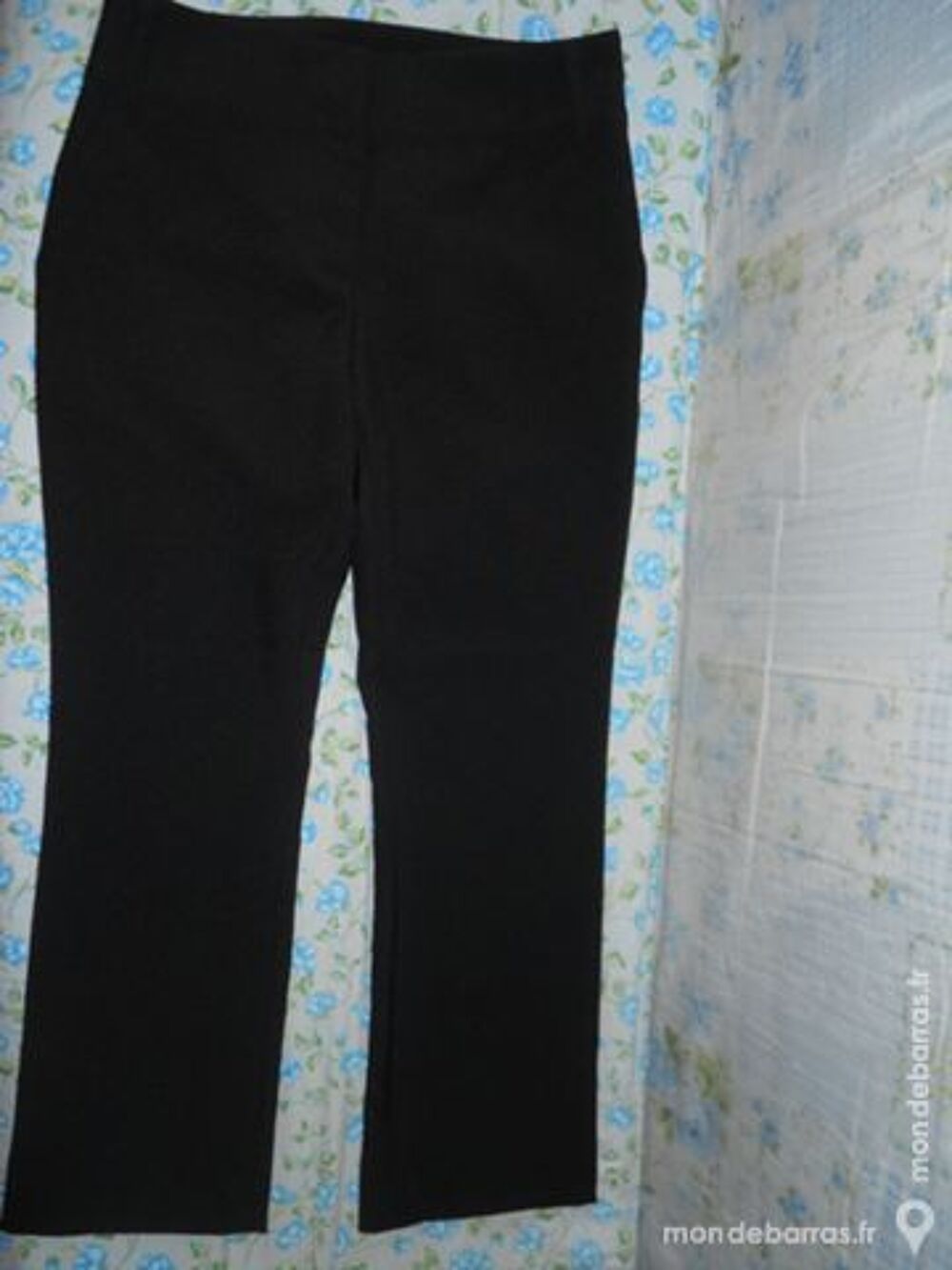 Pantalon noir polyester taille 38 neuf Vtements
