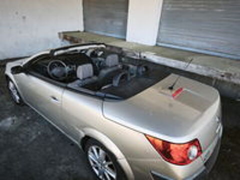 M&eacute;gane Cabriolet 1.6i 16V Dynamique A 2006 occasion 31600 Eaunes