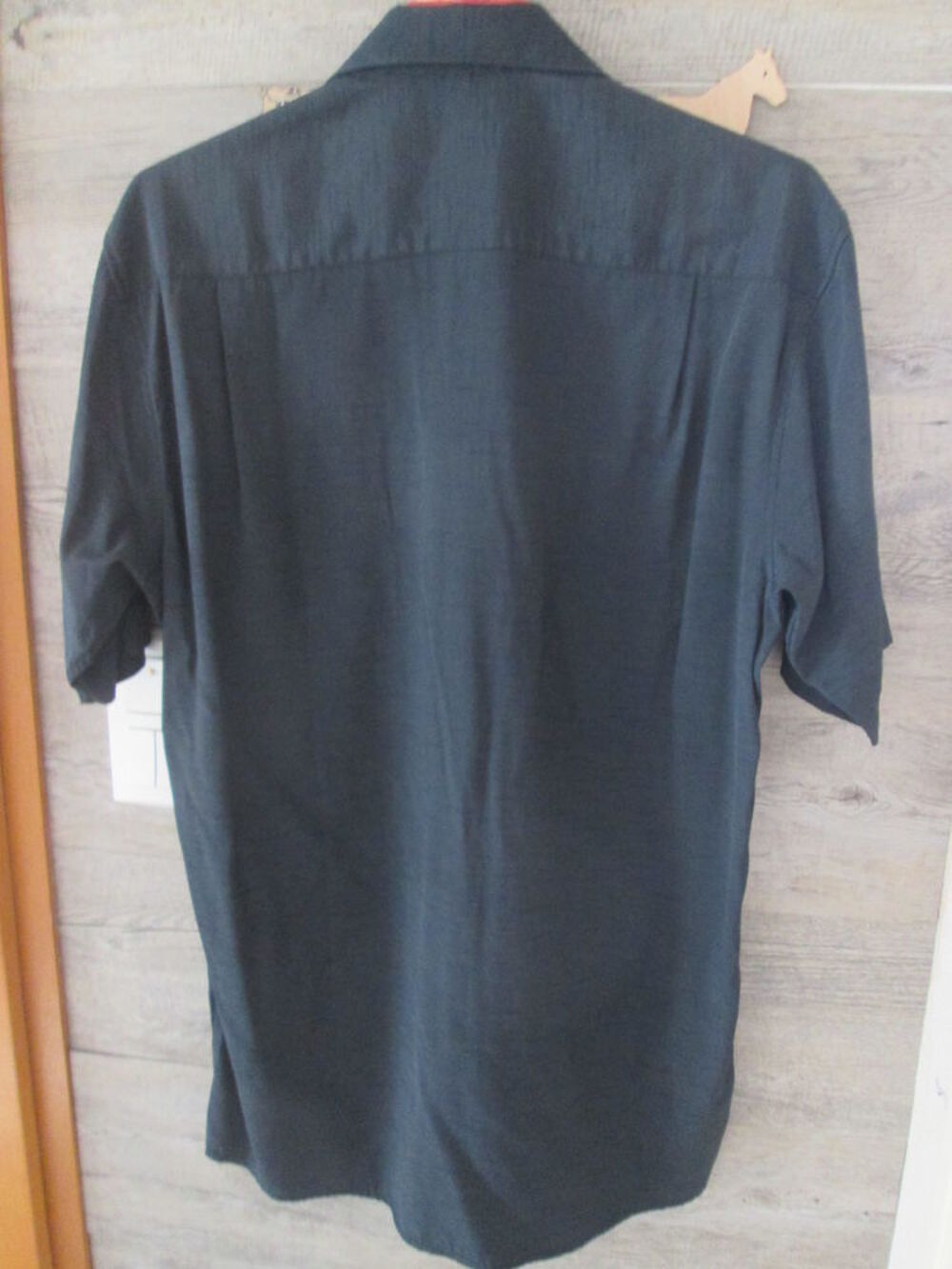 Chemise homme manches courtes noir l&eacute;g&egrave;re taille S Vtements