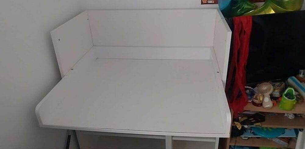 Table &agrave; langer transformable en bureau Meubles