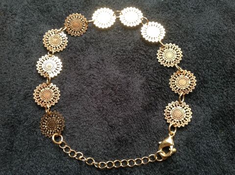 BRACELET DOR�E FLEURS DE ViE ROSACE 23 cm Envoi Possible
4 Tr�gunc (29)