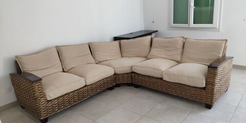 Canap� 5 places  300 Charleval (13)