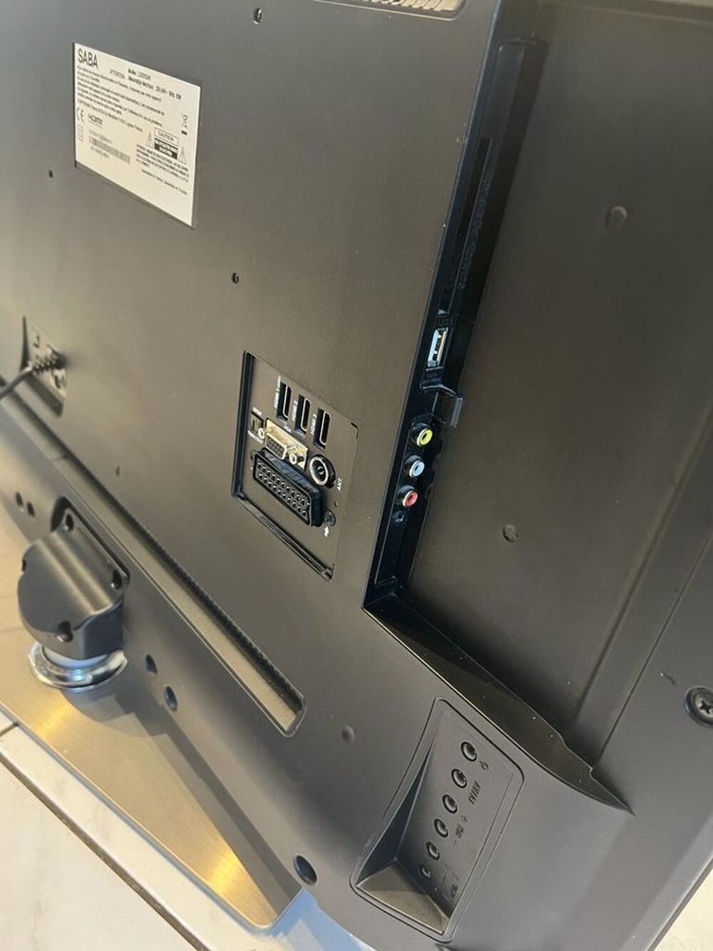 T&eacute;l&eacute;vision LCD SABA LD32VS249 (80cm) Photos/Video/TV