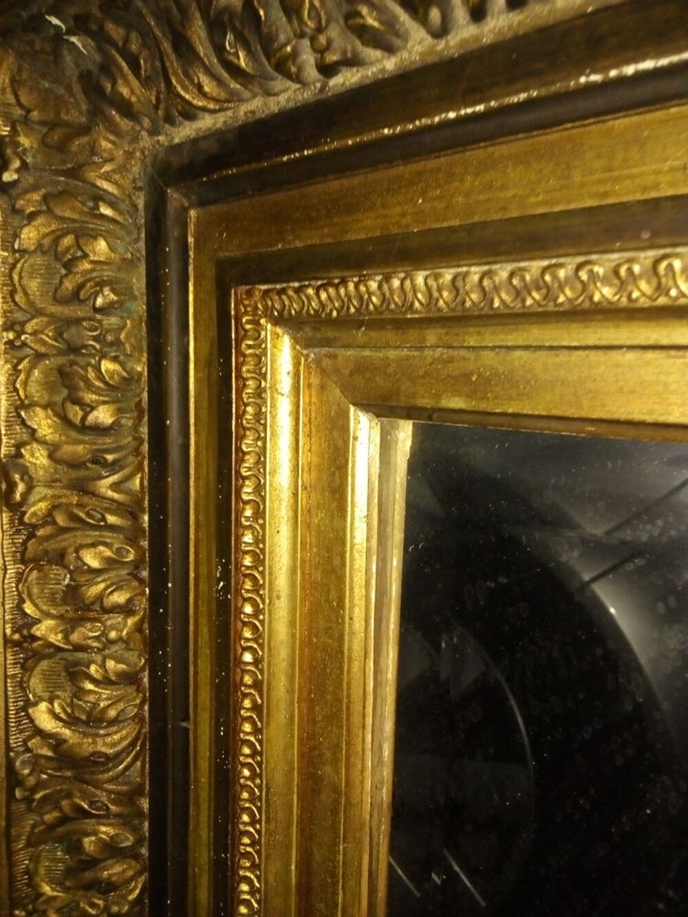 ANCIEN miroir, glace biseaut&eacute; peinture. Décoration