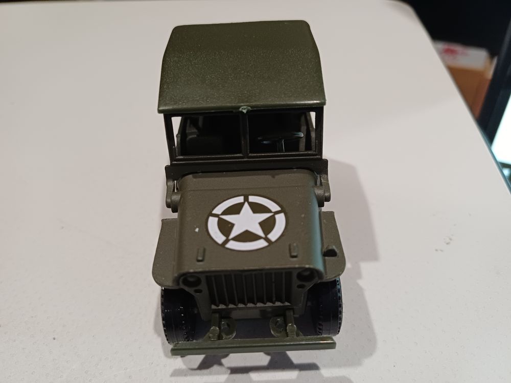 Jeep willys 1/43 eme 