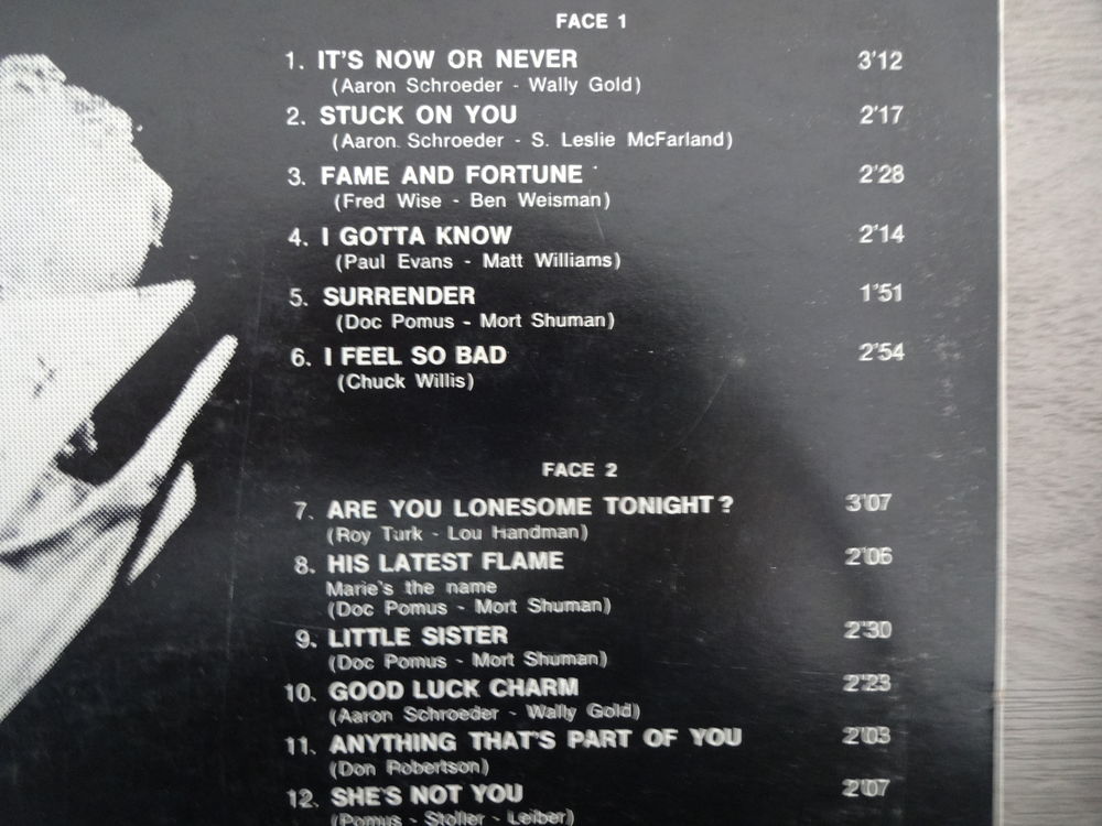 ELVIS PRESLEY VINYLE 33 T TEL / 0627473514 CD et vinyles