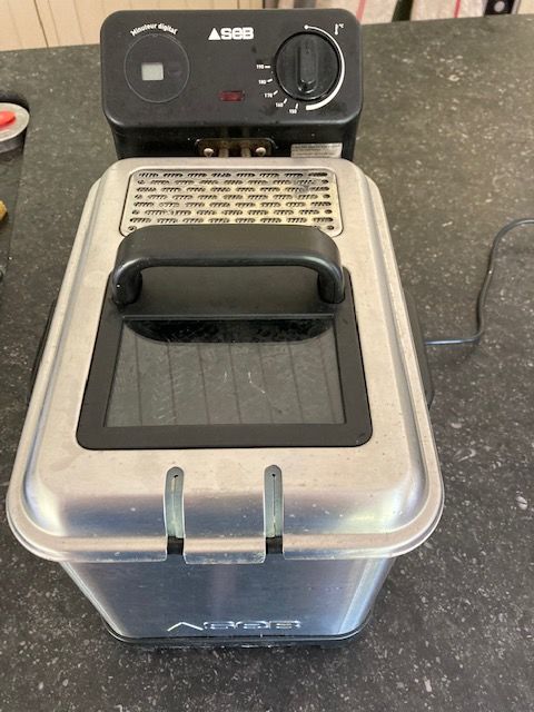 friteuse electrique 35 Prigny (17)