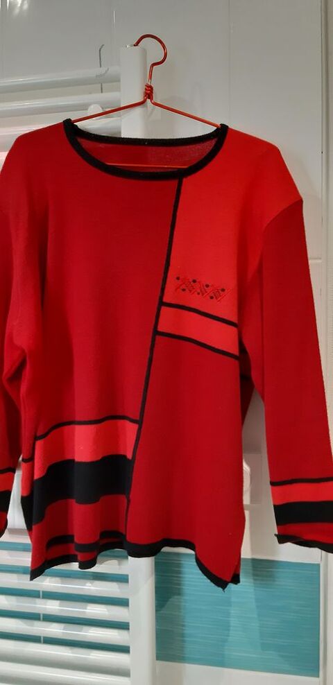 PULL ROUGE 21 Saint-Pierre-des-Corps (37)