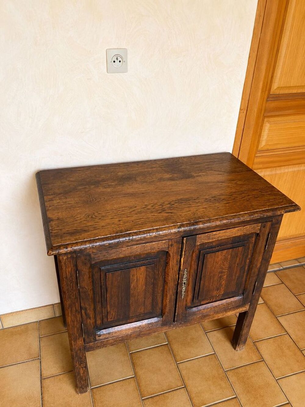 Petit buffet / meuble de rangement rustique en bois massif Meubles