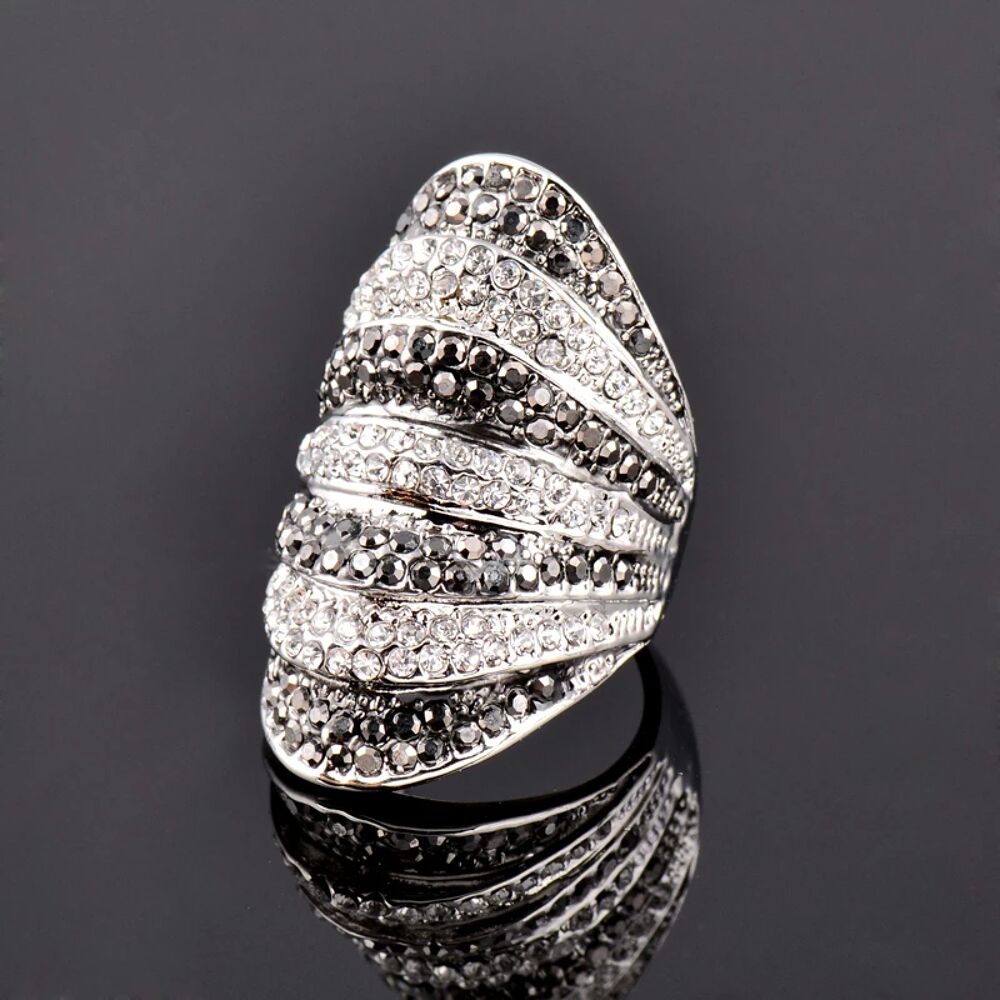 Grosse bague Zirconium noir Bijoux et montres