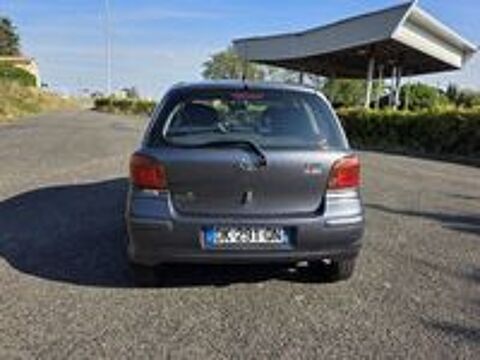 Yaris 85 VVT-i Lin&eacute;a Luna 2004 occasion 38150 Roussillon