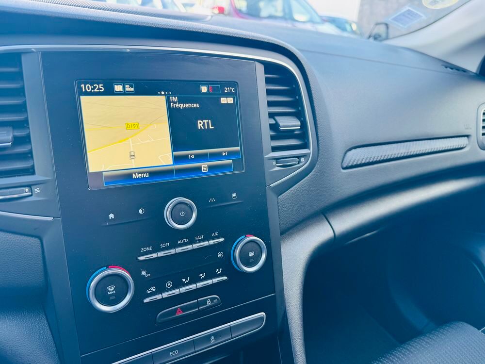Megane IV Estate M&eacute;gane IV Estate dCi 110 Energy Business EDC 2018 occasion 95150 Taverny