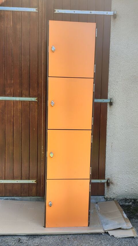 Meuble consigne 4 casiers PVC stratifié haute résistance Nantes (44)
