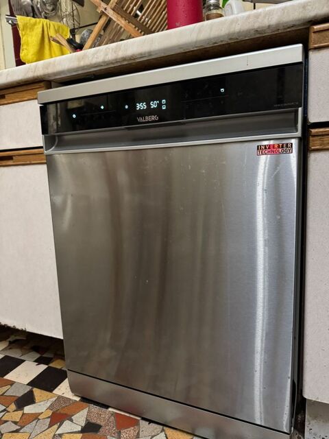 LAVE VAISSELLE POSE LIBRE 14 COUVERTS  60 CM
300 Pessac (33)