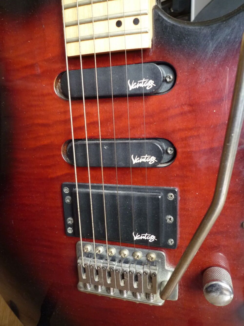 Guitare electrique enchanteresse Instruments de musique
