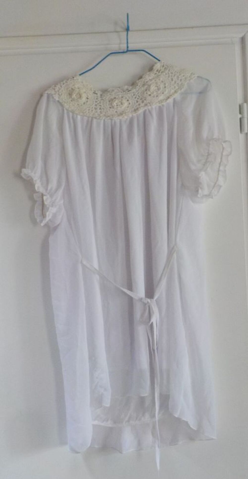 TUNIQUE BLANCHE DOUBLEE MANCHES BALLON "CERISE" T4 &eacute;tiquette Vêtements