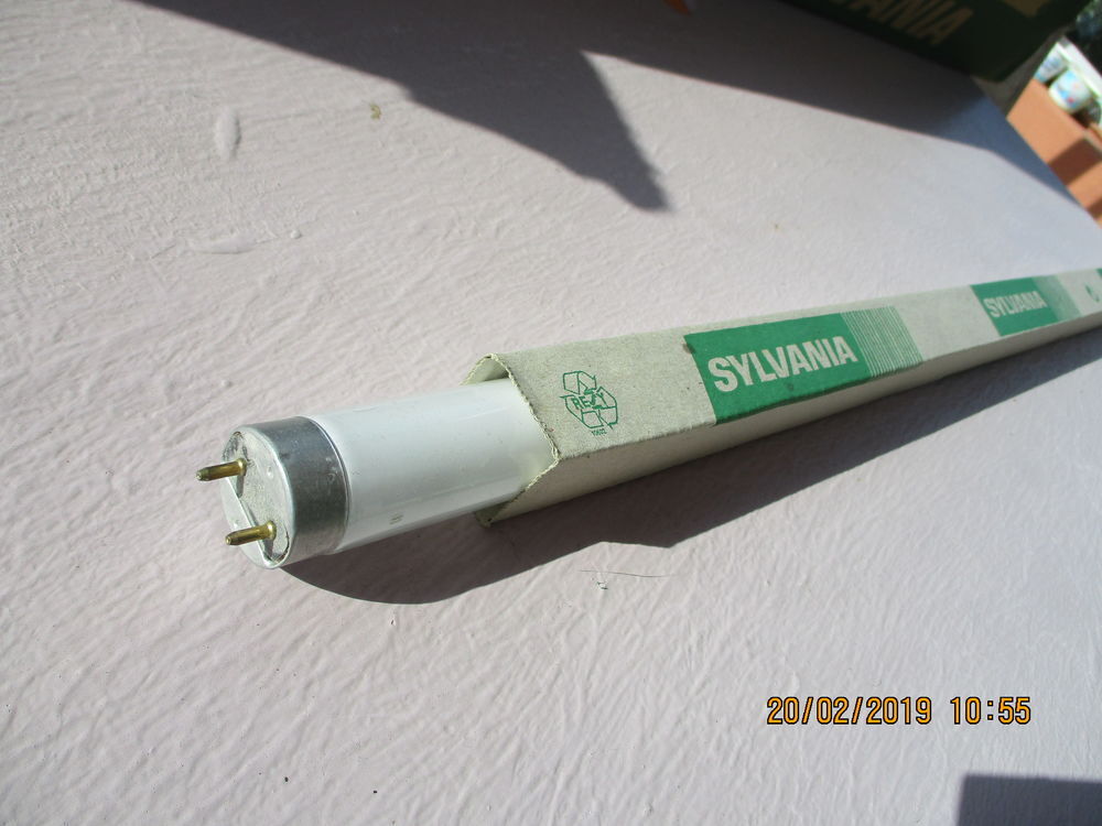 Lot de 17 n&eacute;ons Sylvania + Osram + Thorn Bricolage