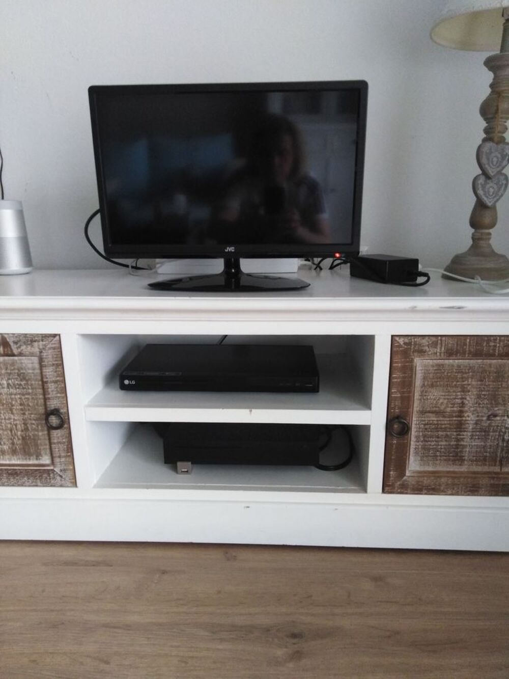 Television LED JVC 48 CM 
Meuble TV Photos/Video/TV