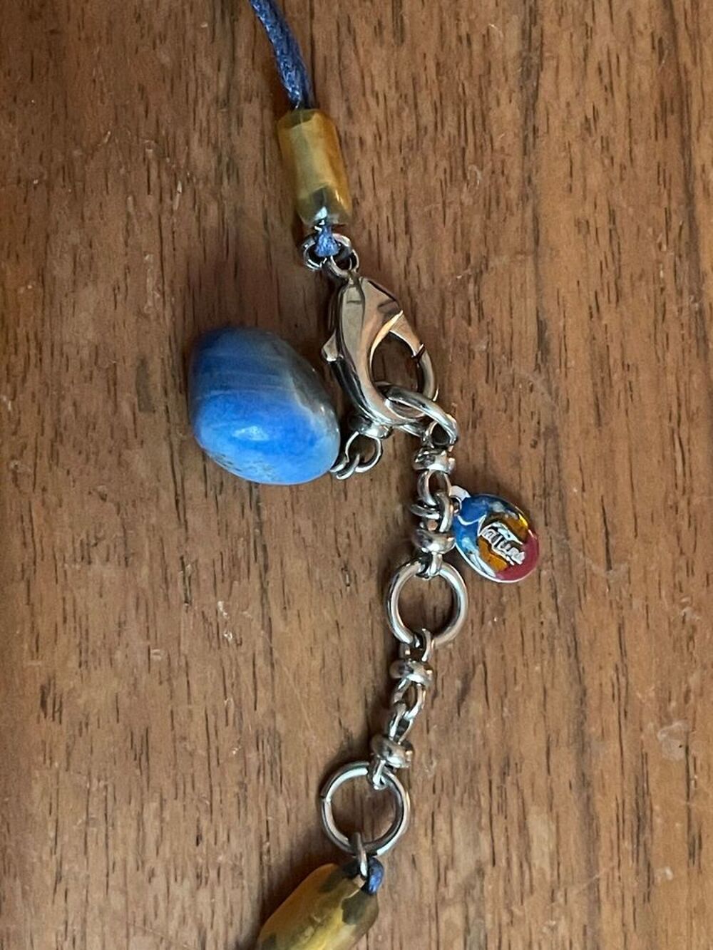 COLLIER BLUES Bijoux et montres
