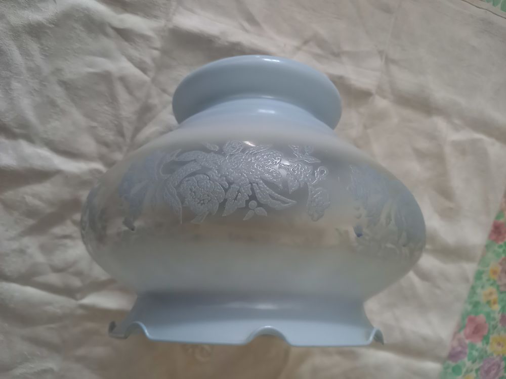 ABAT JOUR ART DECO OPALINE BLEUE Décoration