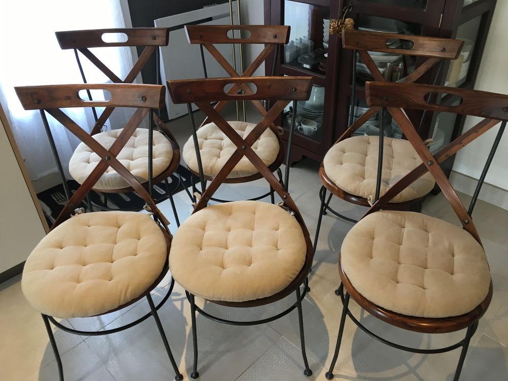 CHAISES LUBERON Meubles
