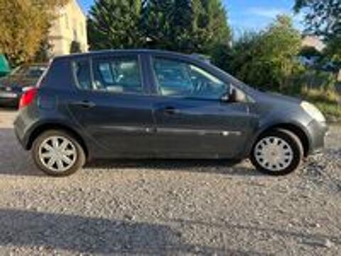 Clio III Clio 1.5 dCi 70 Expression 2007 occasion 33530 Bassens