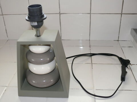 Pied de lampe galets 7 Saintes (17)