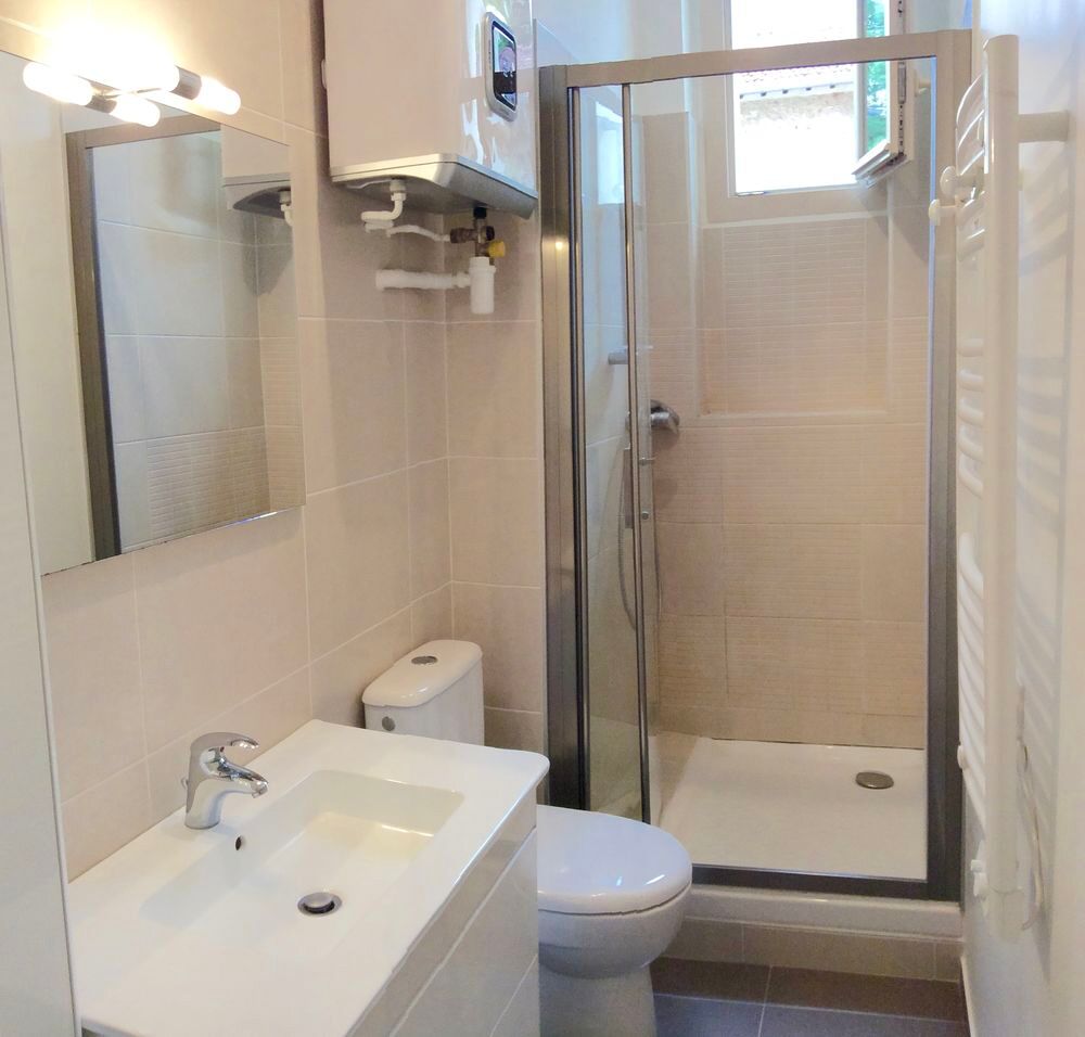 Location Appartement T1 en rez de chaussée plein sud chauffage compris garage dis Brueil-en-vexin