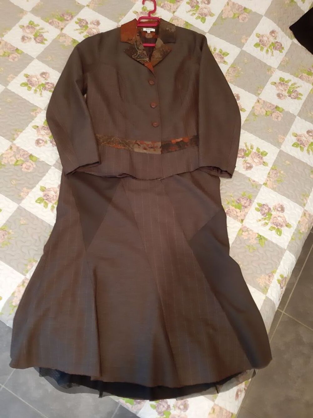 Ensemble veste jupe Vêtements