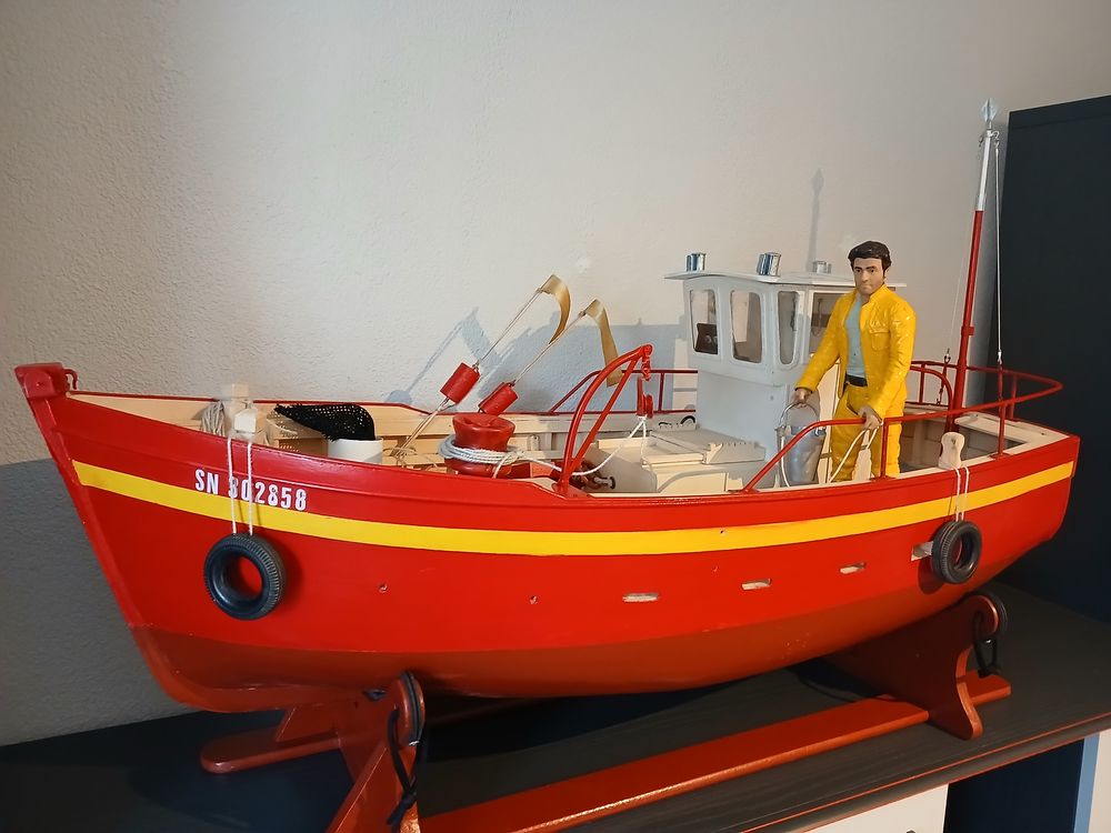maquette de fileyeur caseyeur &eacute;chelle 1/6 Jeux / jouets