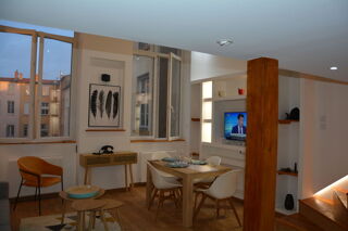  Appartement à louer 2 pièces 45 m² Lyon