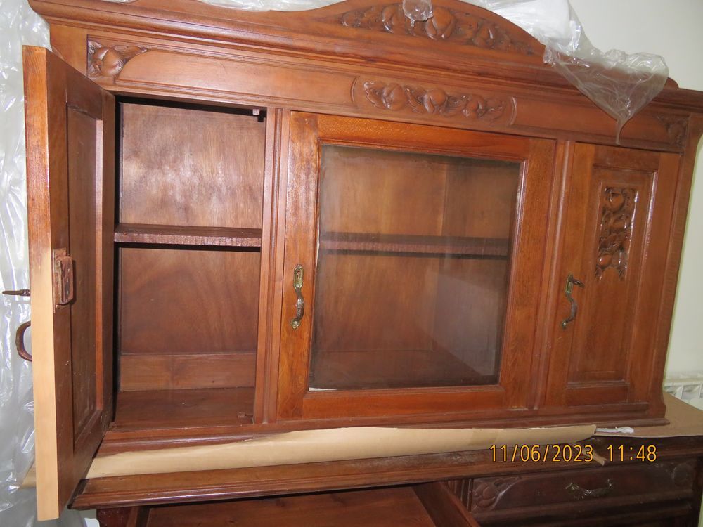 Commode ancienne r&eacute;nov&eacute;e : 4 portes (haut+bas)- 2 tiroirs Meubles