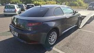 GT 1.9 JTD 150 Distinctive 2004 occasion 69320 Feyzin