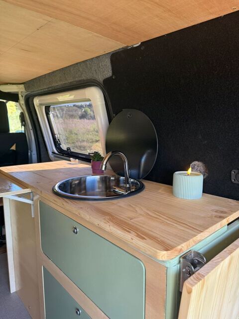 Van am&eacute;nag&eacute; Van am&eacute;nag&eacute; 2021 occasion Boisset-et-Gaujac 30140