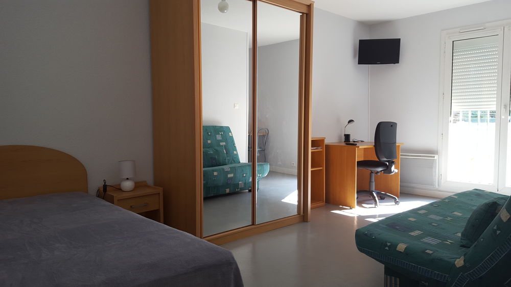 Location Appartement Studio meublé 23m2 accès rapide à la gare sans bruit Poitiers