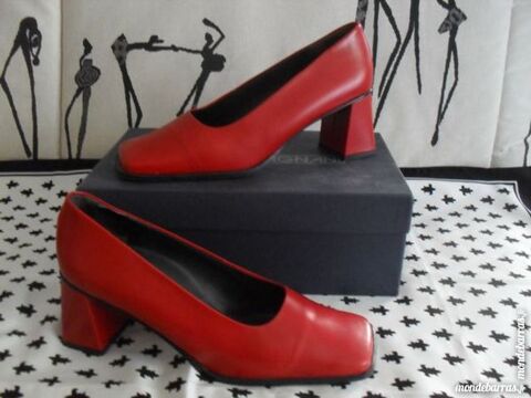 Chaussures rouge 15 Marseille 7 (13)