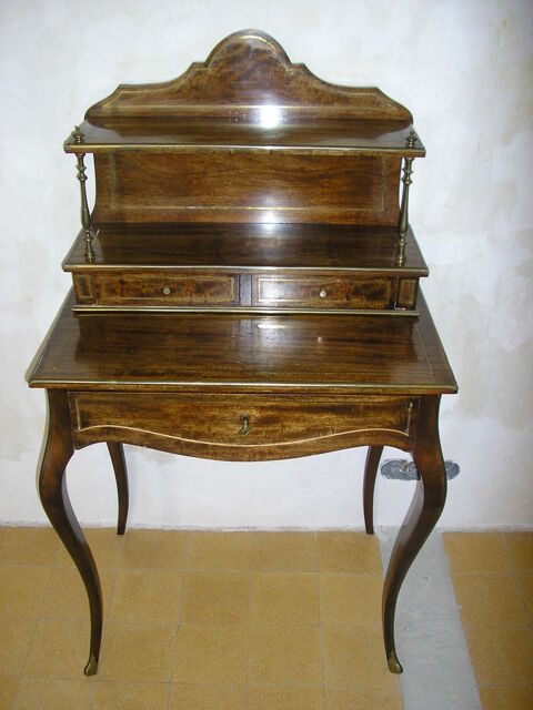 Secrtaire de Dame 800 Nmes (30)