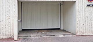  Parking / Garage à louer 11 m²