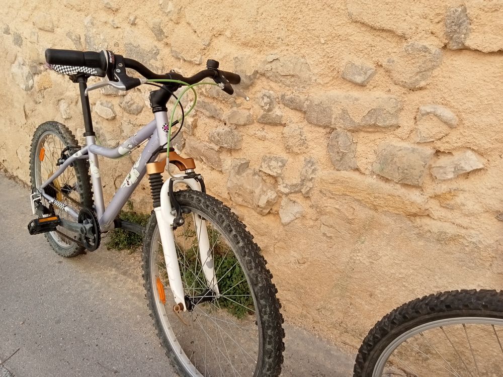 VTT B TWIN PR LE BENIN Vélos