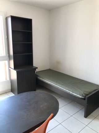  Appartement à louer 1 pièce 19 m²