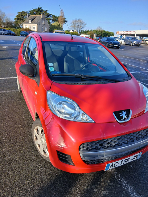 Peugeot 107 1.0e 12V 68ch BLUE LION Urban