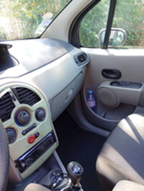 Modus 1.5 dCi 85 Cosmopolitan 2006 occasion 83200 Toulon
