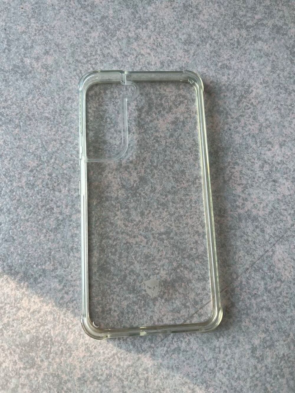 Samsung Galaxy S22 Noir €" Tr&egrave;s bon &eacute;tat €" Facture + accessoires Téléphones et tablettes