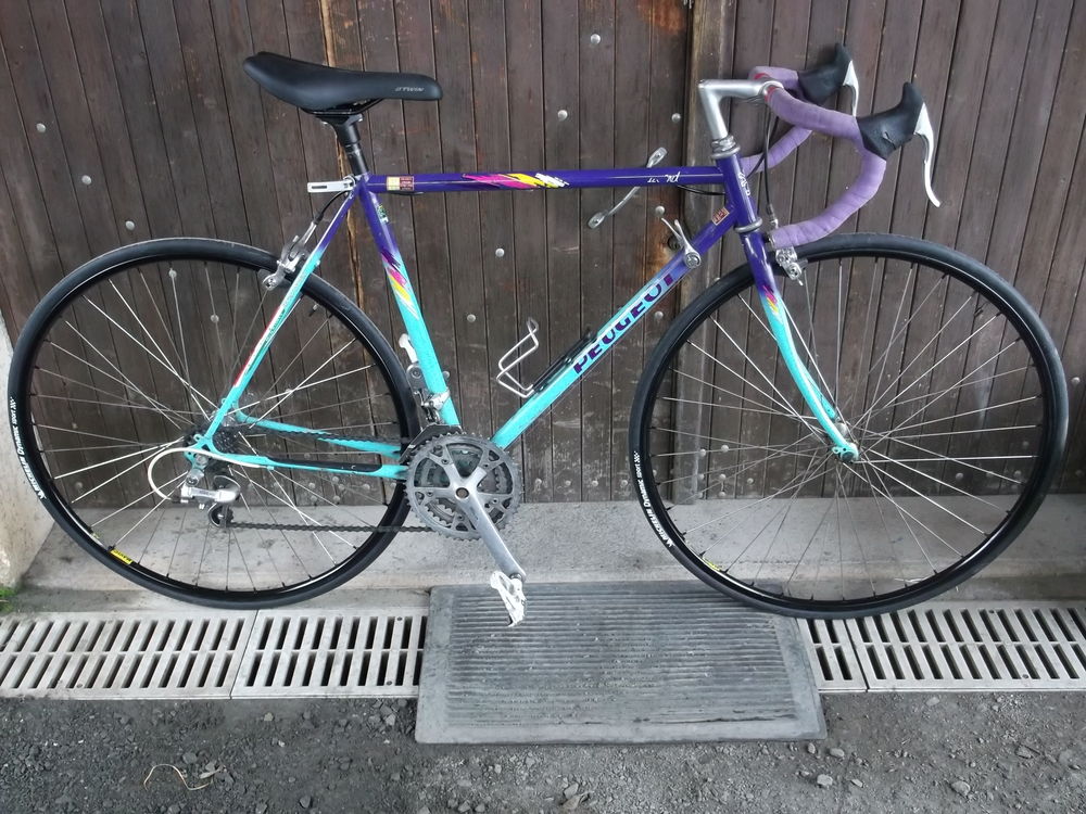 V&eacute;lo de route PEUGEOT Vélos