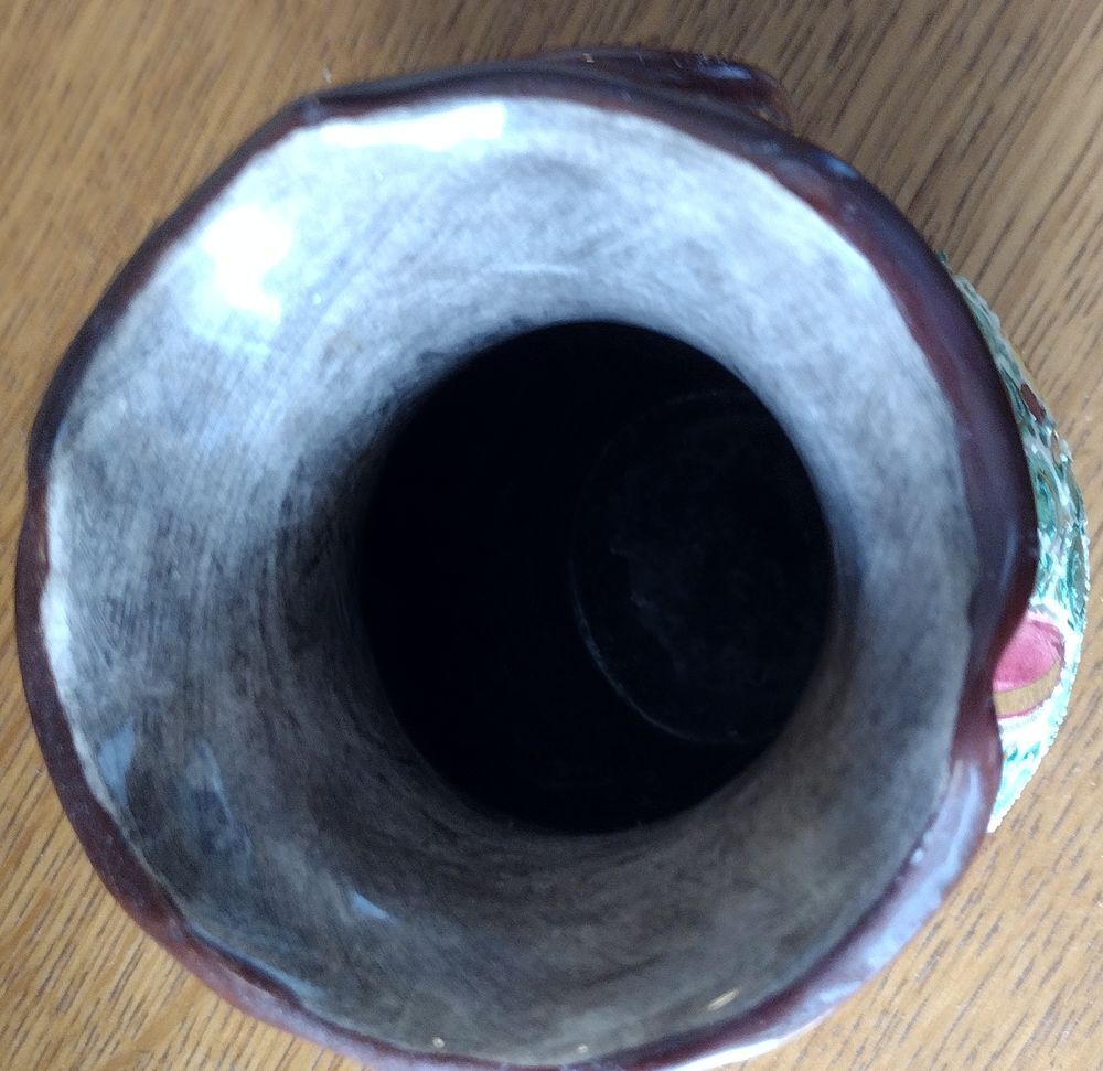 Ancien vase fa&iuml;ence
