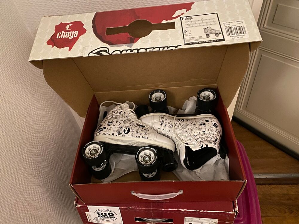 Patins &agrave; Roulettes Quad Chaya - Design Doodle Blanc Sports